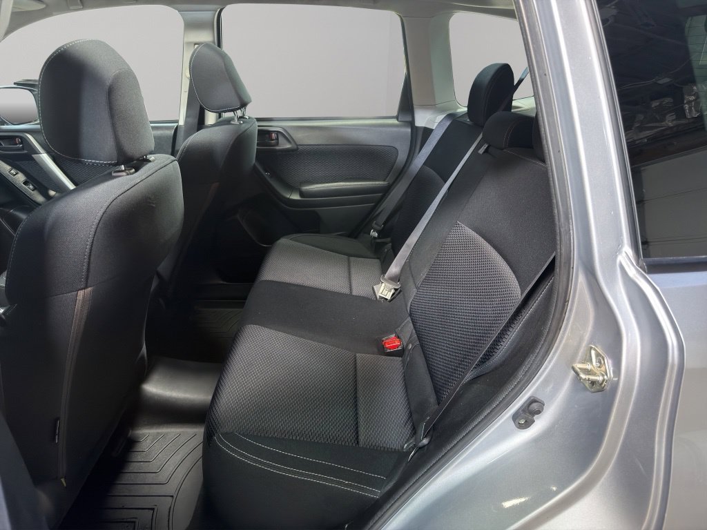Used 2018 Subaru Forester 2.5i Premium AWD/4WD image 17