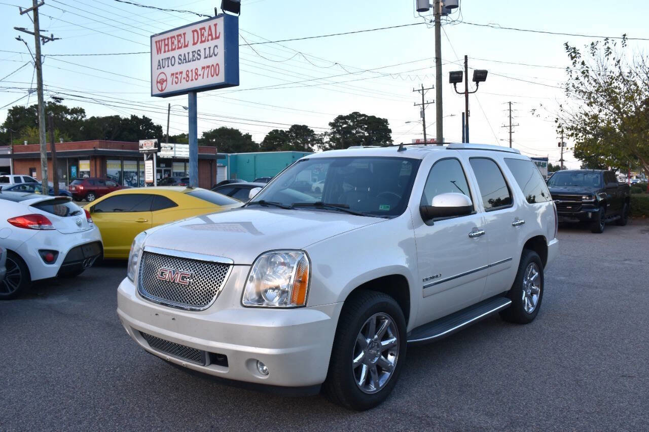 Used 2010 GMC Yukon Denali image 3