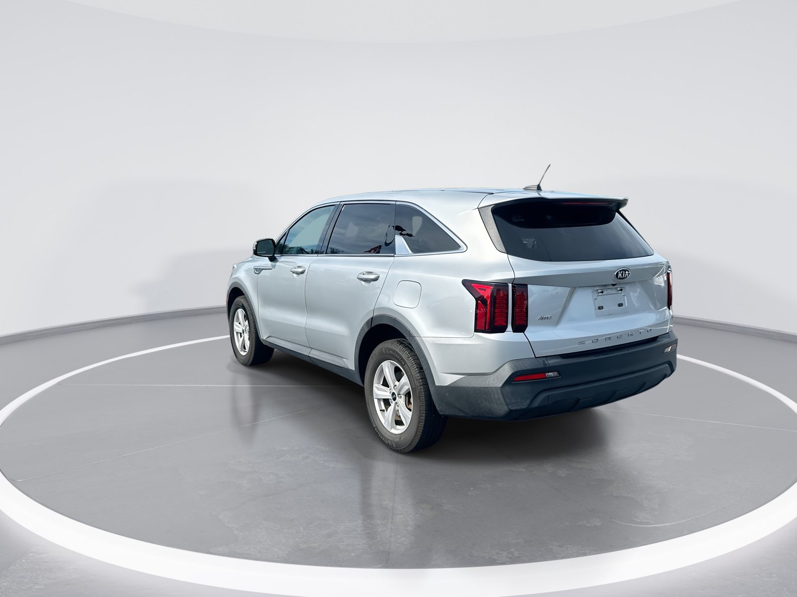 Used 2021 Kia Sorento LX AWD/4WD image 7