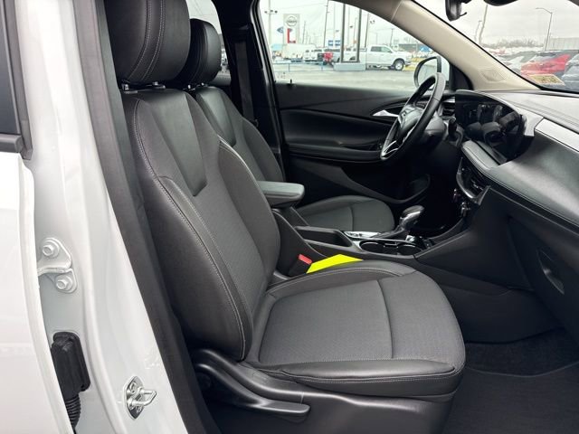 Used 2025 Buick Encore GX Preferred image 17