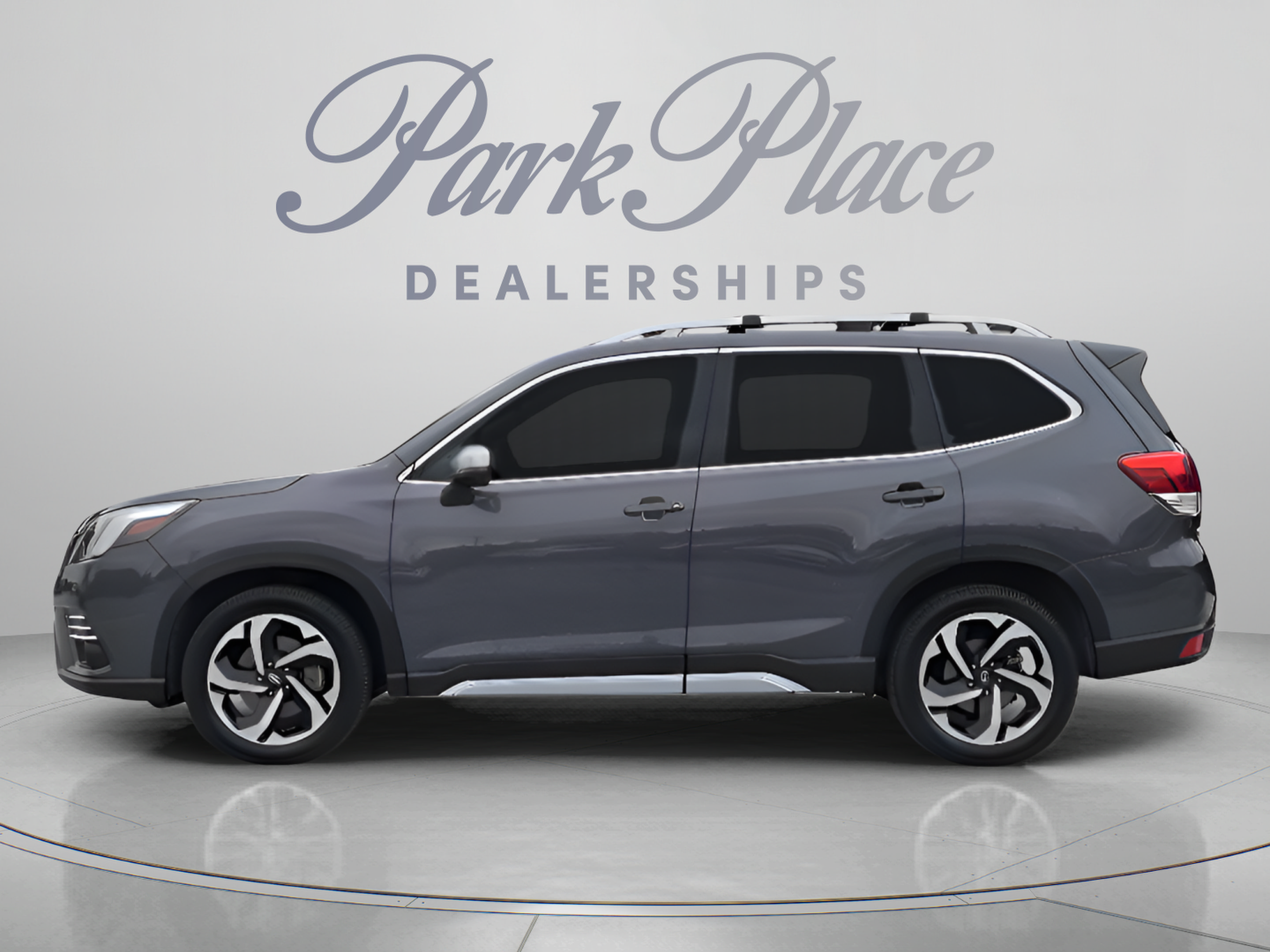 Used 2024 Subaru Forester Touring AWD/4WD image 2
