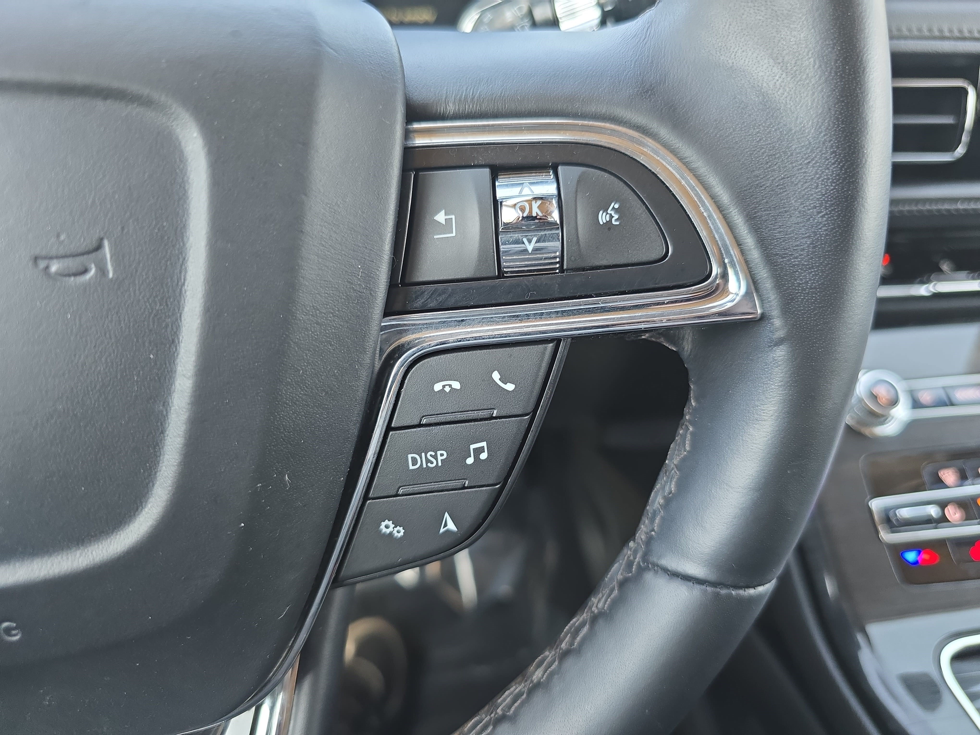 Certified 2023 Lincoln Nautilus Reserve AWD/4WD image 17