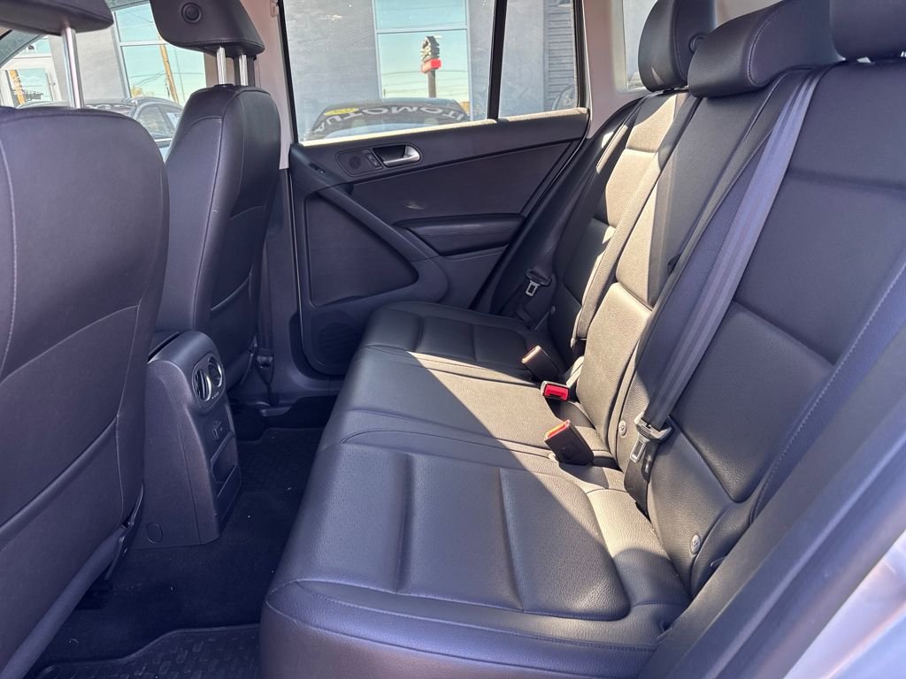 Used 2017 Volkswagen Tiguan S AWD/4WD image 18