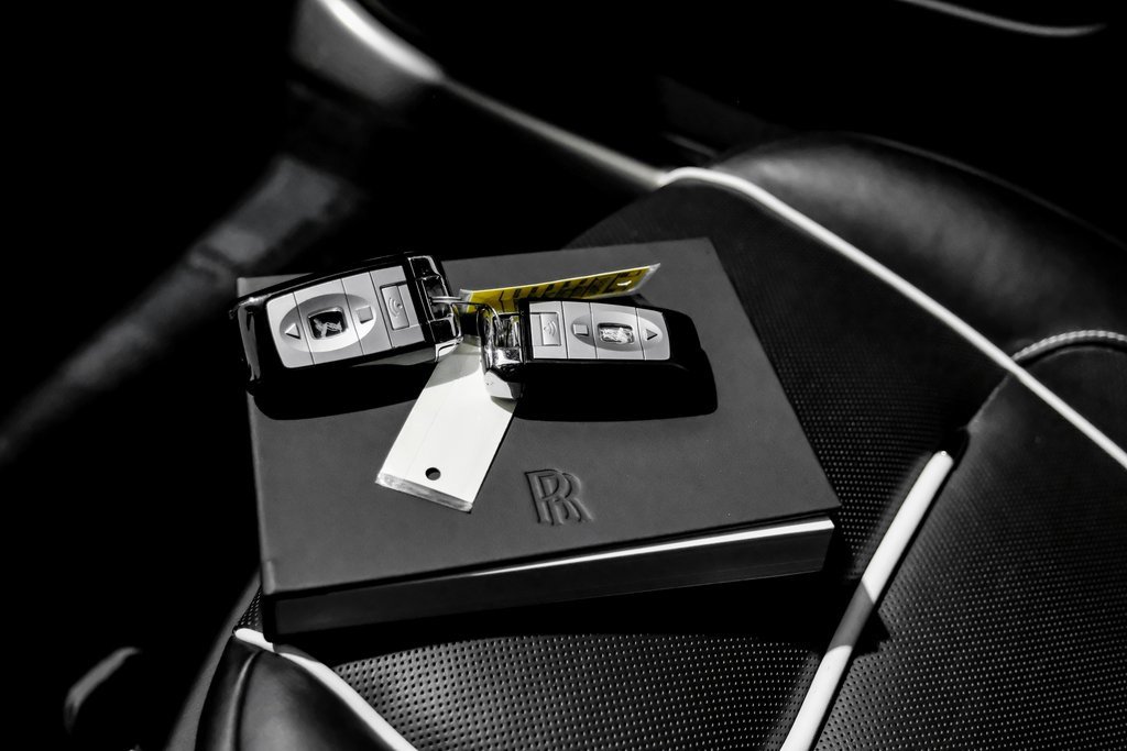 Used 2018 Rolls-Royce Dawn image 59