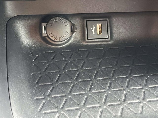 Used 2023 Toyota RAV4 SE image 37