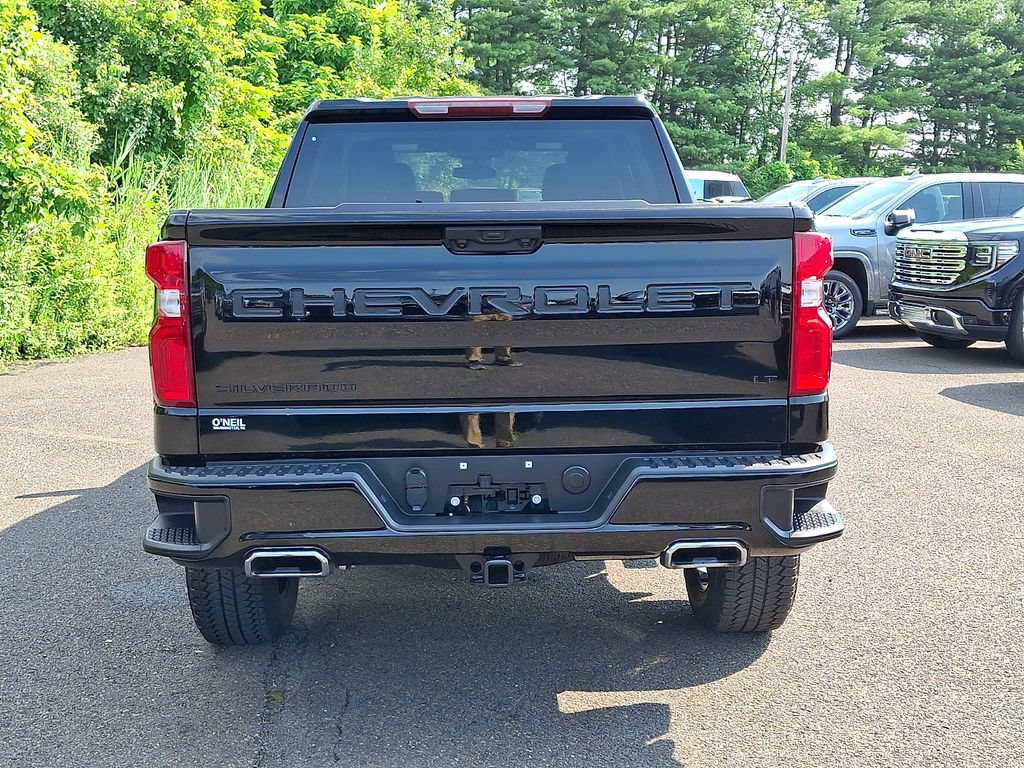 Used 2025 Chevrolet Silverado 1500 LT Trail Boss w/ LPO, Dark Essentials Package AWD/4WD image 5