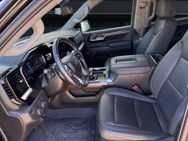 Used 2022 Chevrolet Silverado 1500 RST w/ Convenience Package II AWD/4WD image 9