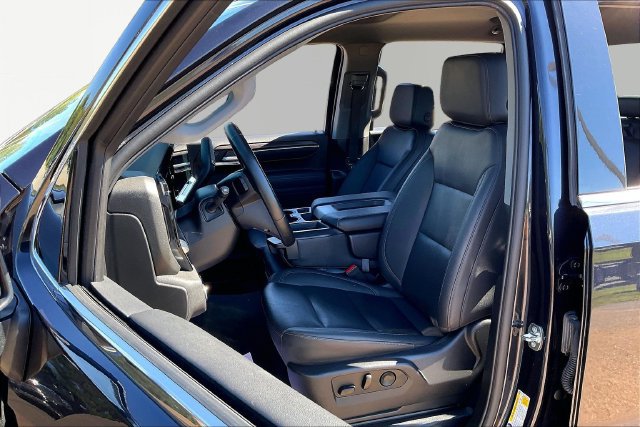 Used 2025 GMC Sierra 1500 SLT AWD/4WD image 15