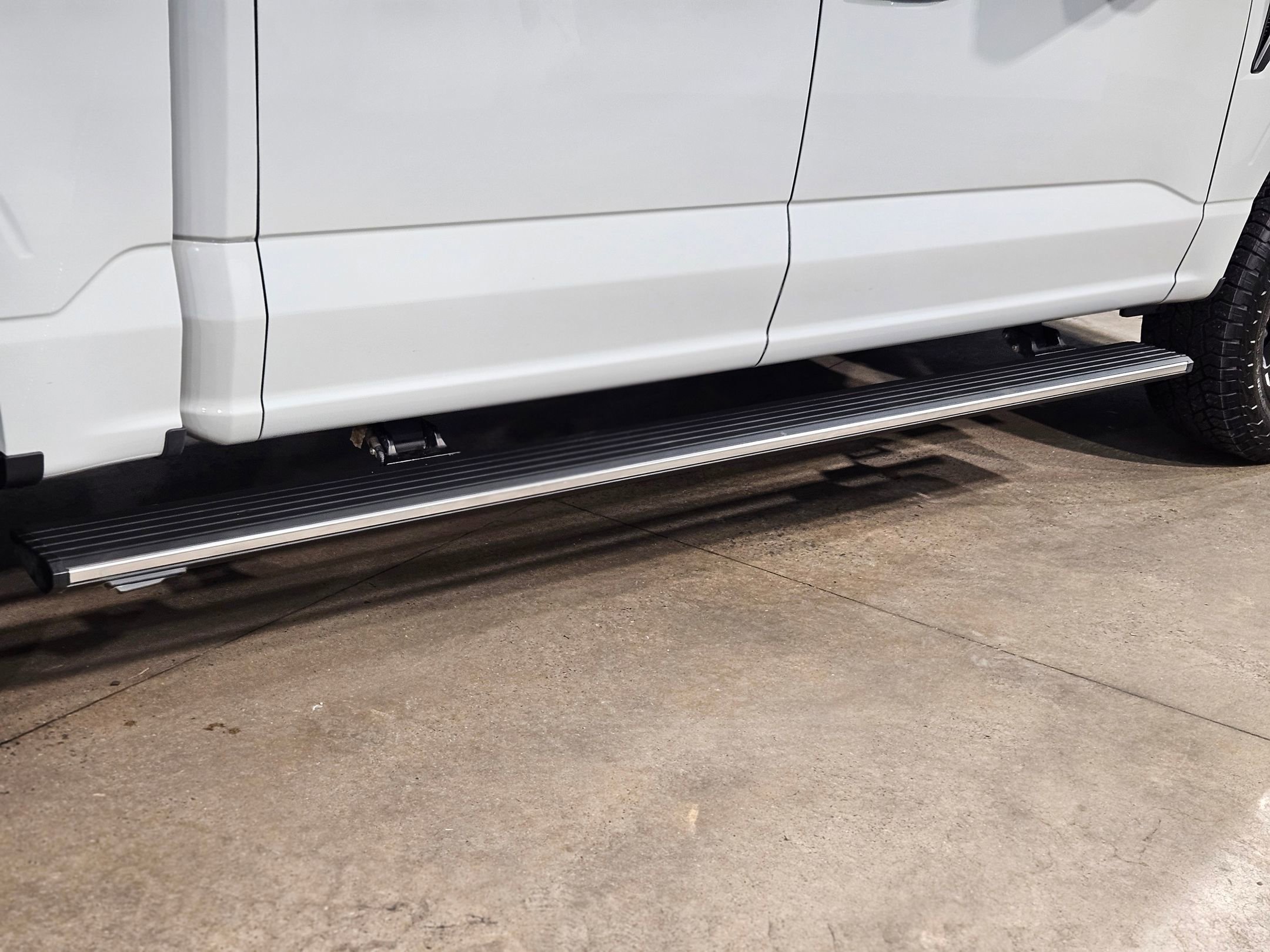 Used 2023 Ford F150 Lariat w/ Equipment Group 502A High image 39