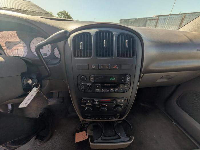 Used 2003 Dodge Grand Caravan Sport FWD image 36
