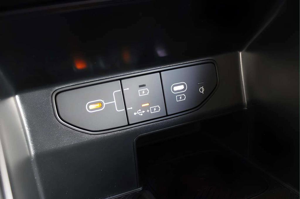 New 2025 Kia Sorento S w/ Panoramic Sunroof Package image 28