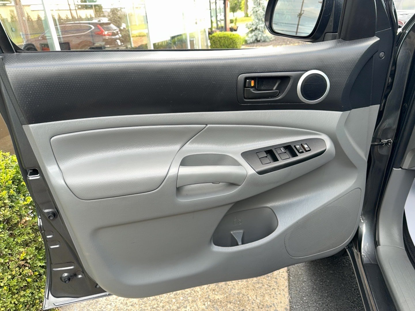 Used 2012 Toyota Tacoma 4x4 Double Cab w/ TRD Off-Road Pkg image 16