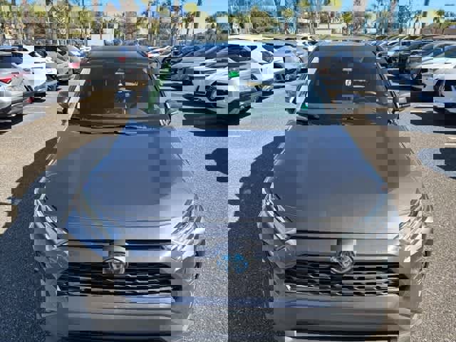 Used 2021 Toyota RAV4 XLE Premium image 11