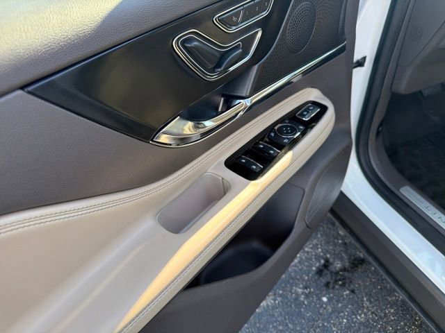 Used 2024 Lincoln Corsair AWD w/ Equipment Group 101A image 13