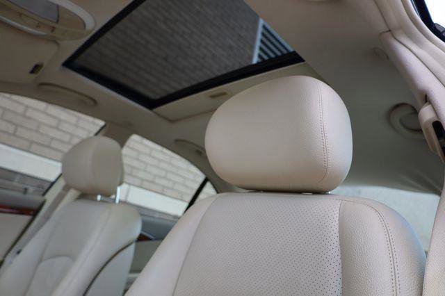 Used 2006 Mercedes-Benz E 350 4MATIC Sedan image 16