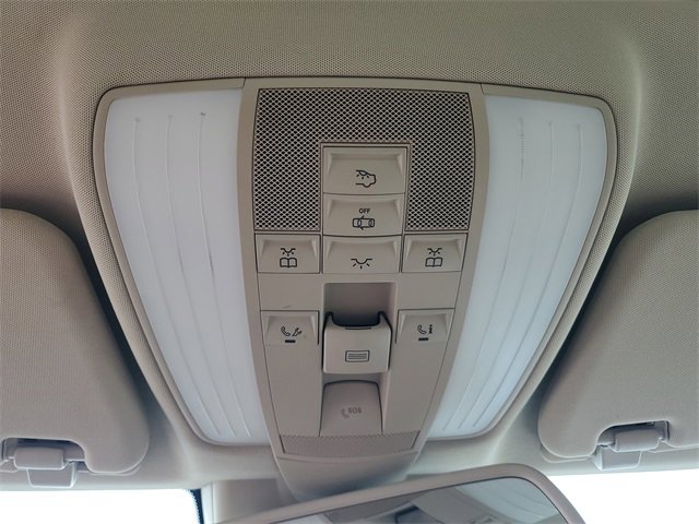 Used 2013 Mercedes-Benz E 350 4MATIC Sedan image 25