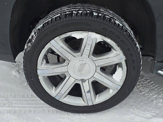 Used 2020 Cadillac Escalade Luxury image 5