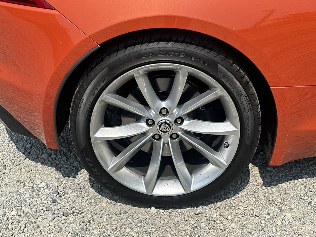Used 2014 Jaguar F-TYPE S RWD image 16