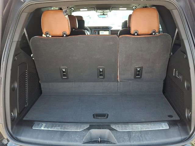 Used 2024 GMC Yukon Denali w/ Advanced Technology Package image 27