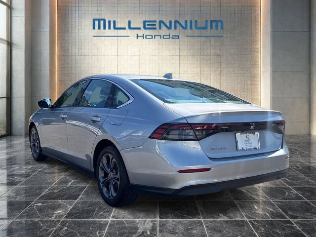 Used 2023 Honda Accord EX image 3