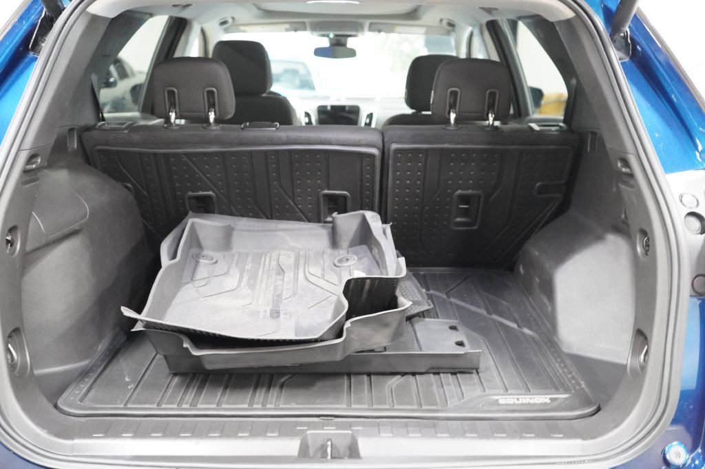 Used 2020 Chevrolet Equinox LT FWD image 17