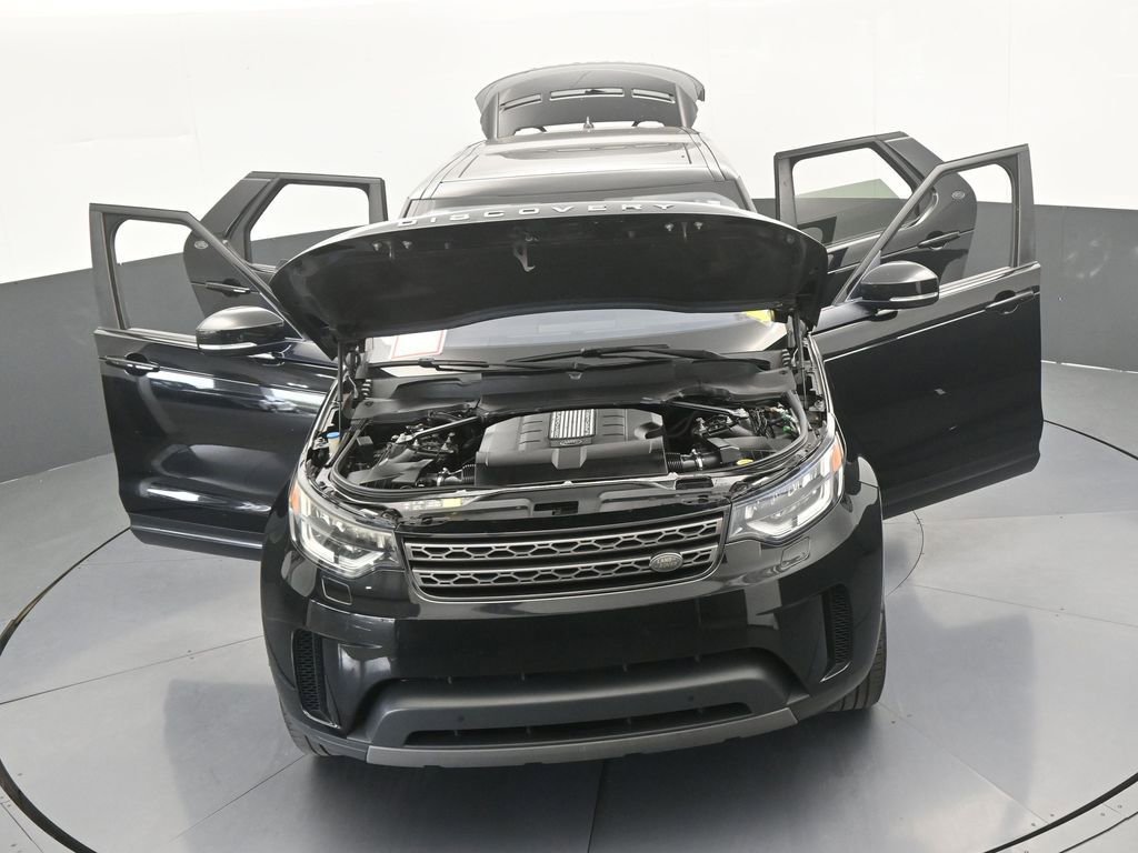 Used 2020 Land Rover Discovery SE image 69
