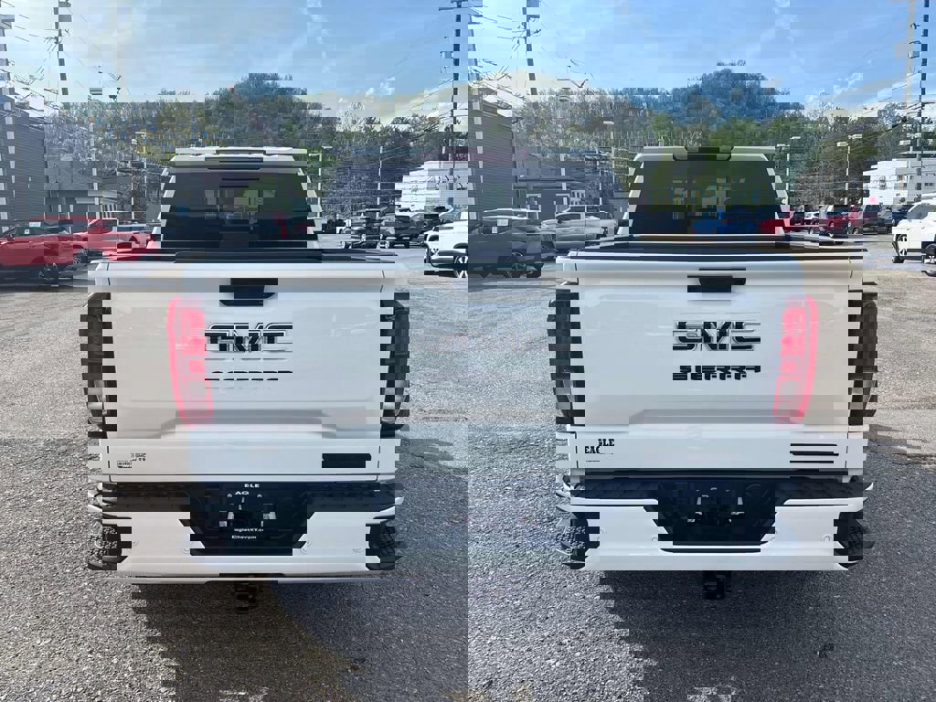 New 2026 GMC Sierra 1500 Elevation w/ Elevation Premium Package AWD/4WD image 4