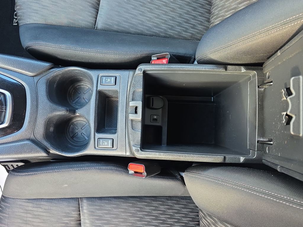 Used 2018 Nissan Rogue SV image 25