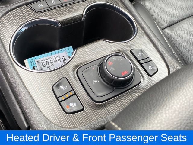 Certified 2023 GMC Acadia SLT image 13