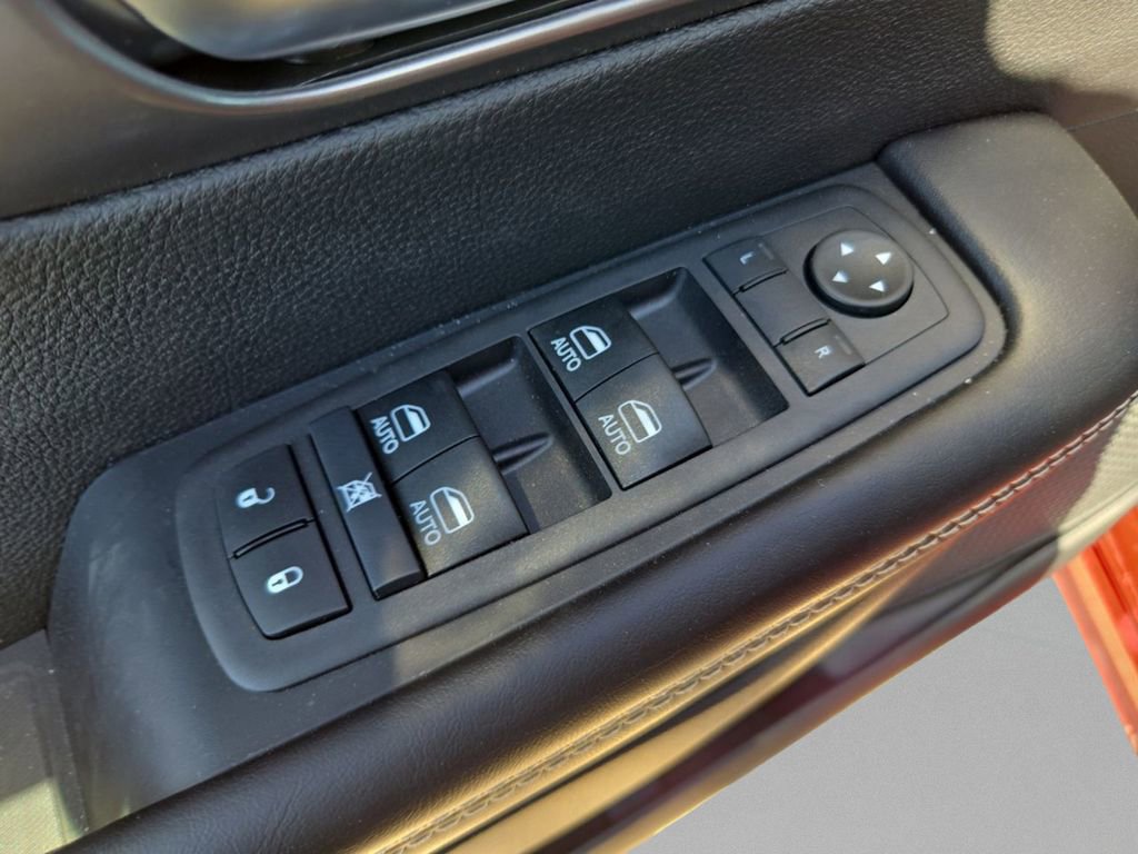 New 2026 Chrysler Pacifica Select w/ S Appearance Package FWD image 13