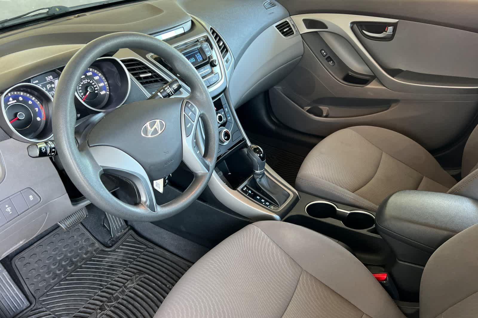 Used 2016 Hyundai Elantra SE FWD image 9