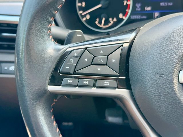 Used 2024 Nissan Altima 2.5 SR FWD image 16