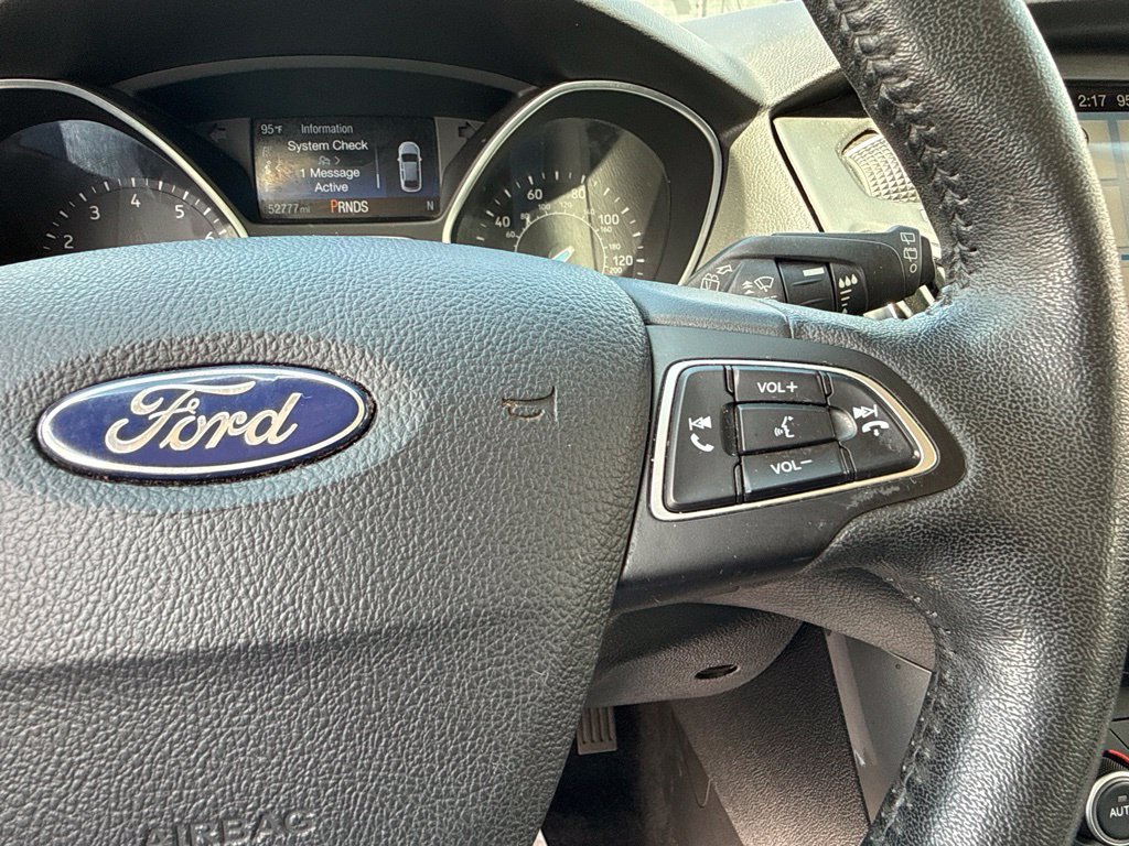 Used 2018 Ford Focus Titanium FWD image 28