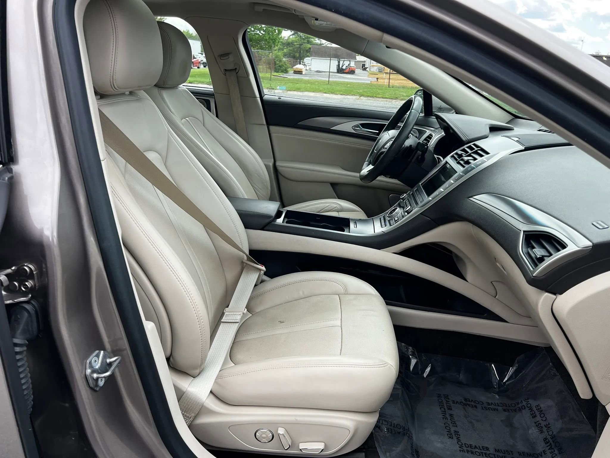 Used 2018 Lincoln MKZ Reserve w/ Luxury Package FWD image 21