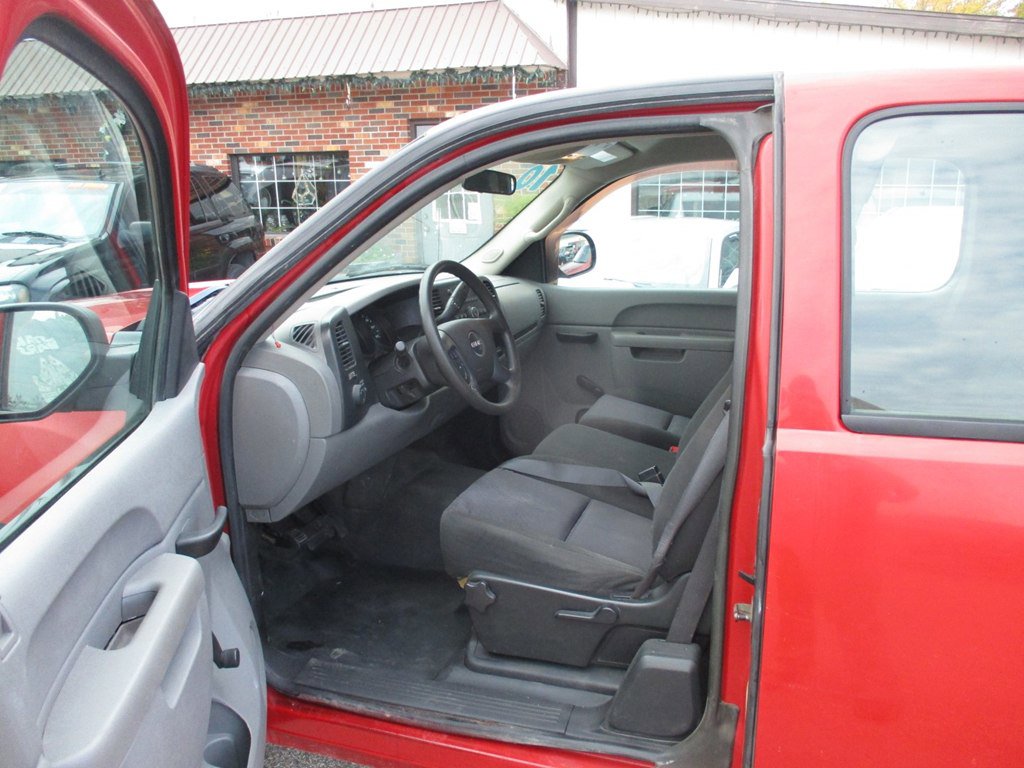 Used 2010 GMC Sierra 1500 W/T RWD image 6
