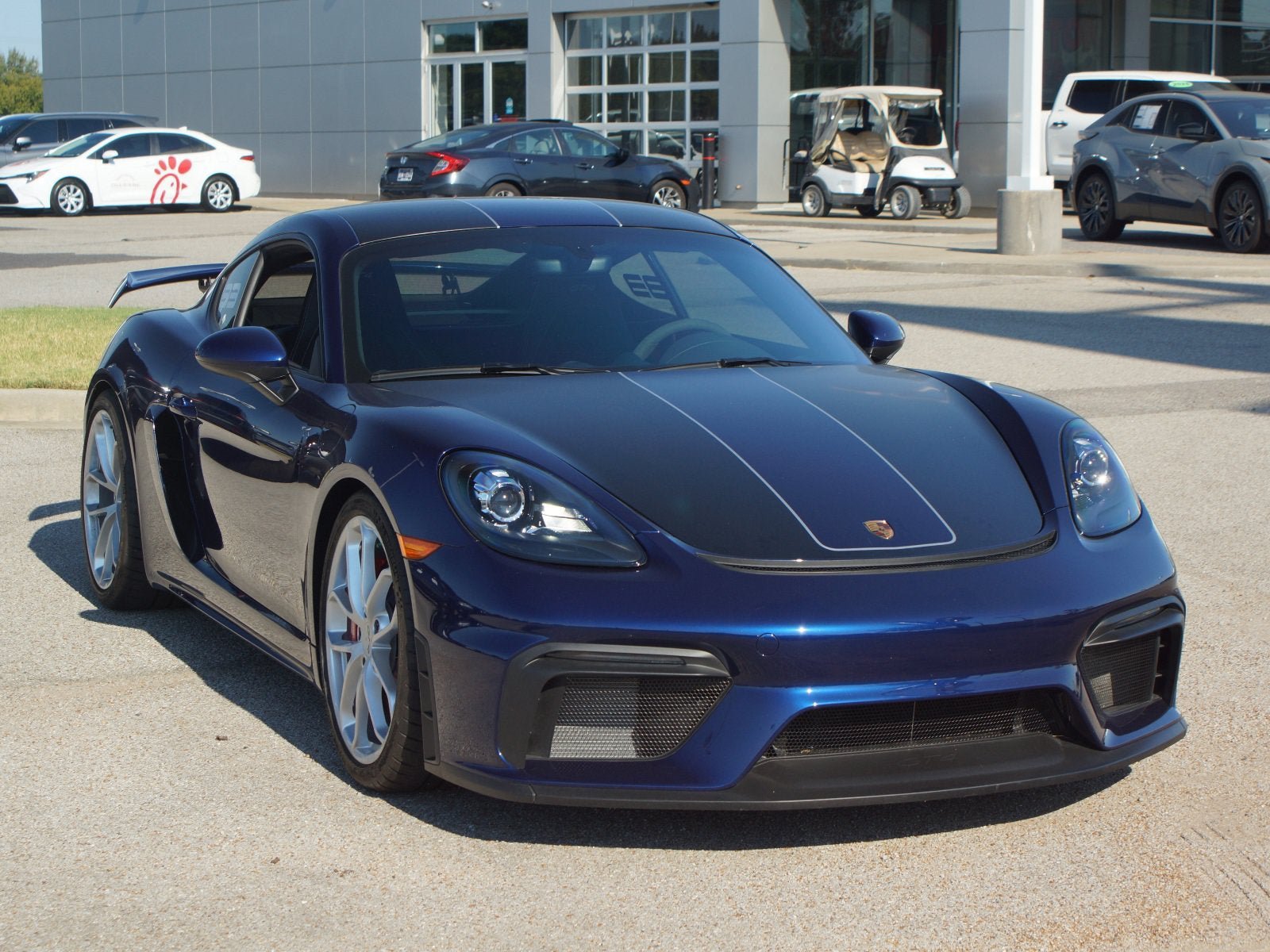 Used 2021 Porsche 718 Cayman GT4 RWD image 15