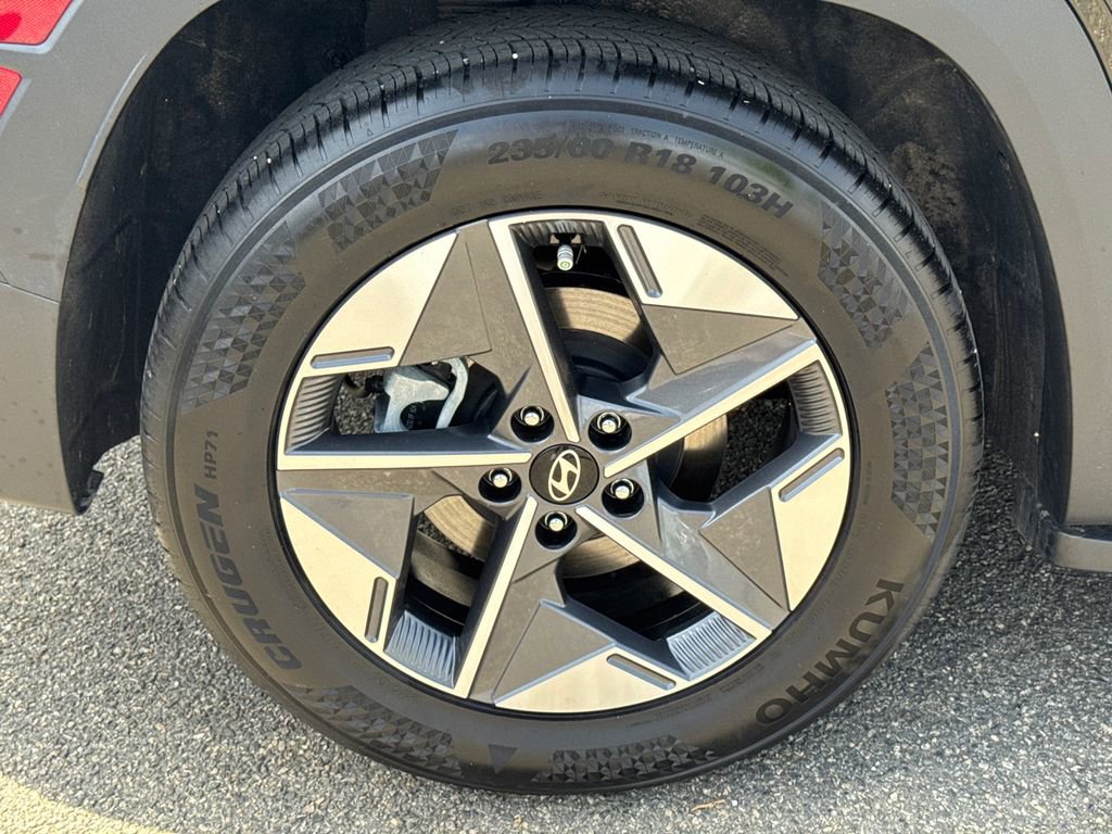 Certified 2025 Hyundai Tucson SEL FWD image 17