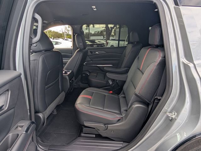 Used 2026 Chevrolet Traverse RS image 8