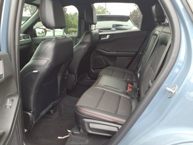 Used 2023 Ford Escape ST-Line w/ Tech Pack #1 AWD/4WD image 9
