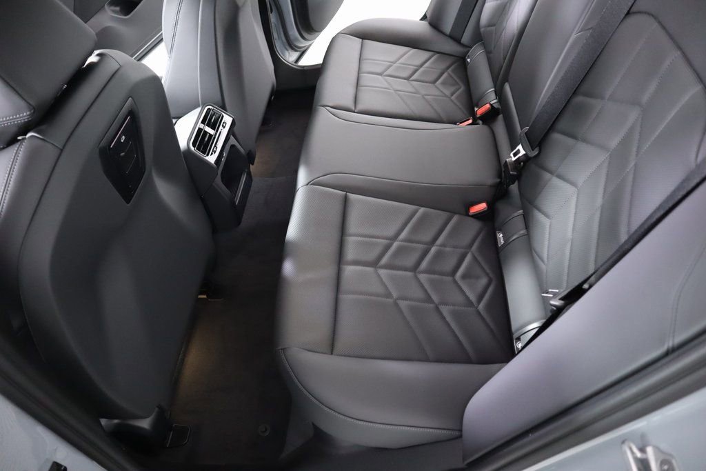 New 2025 BMW 530i xDrive w/ M Sport Package image 13