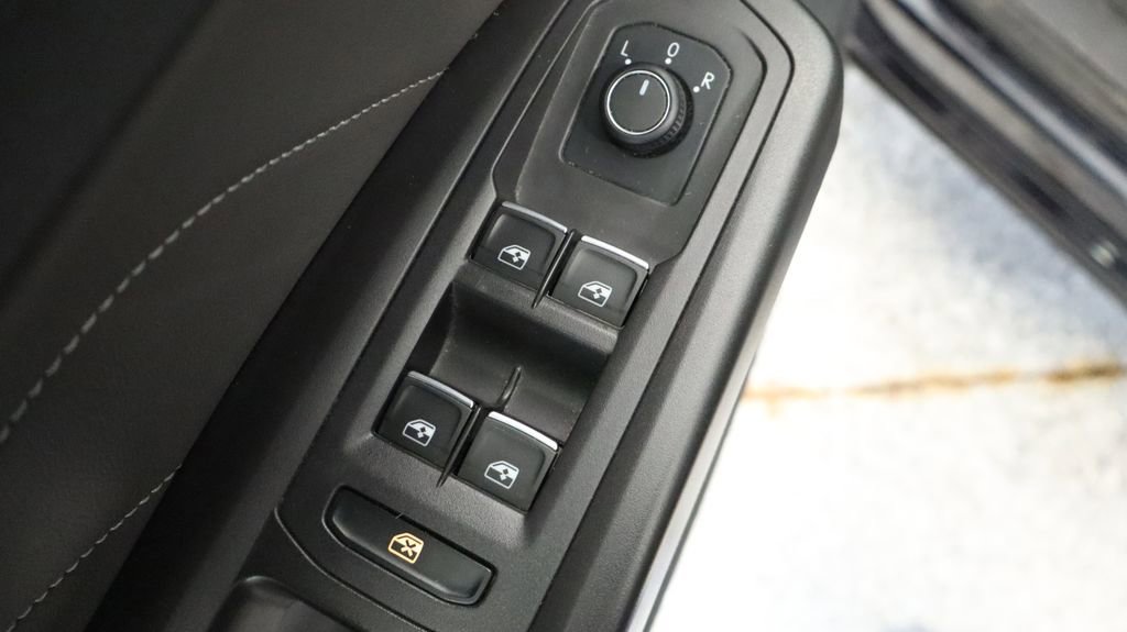 Used 2022 Volkswagen Atlas SE image 28