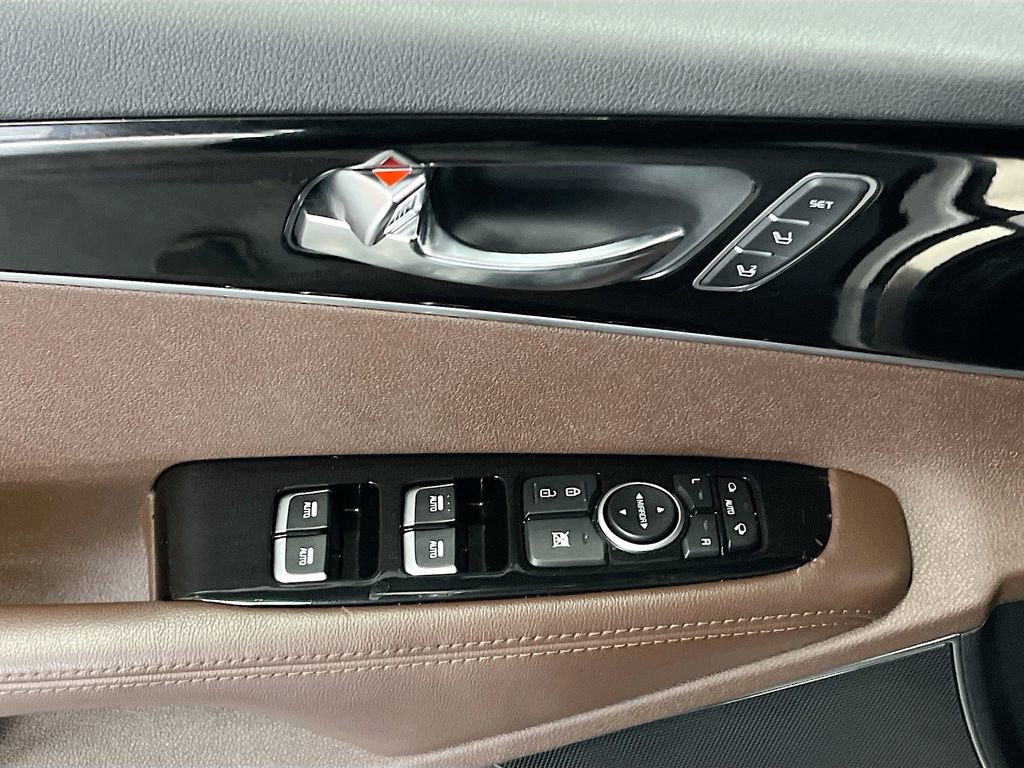 Used 2020 Kia Sorento SX image 18