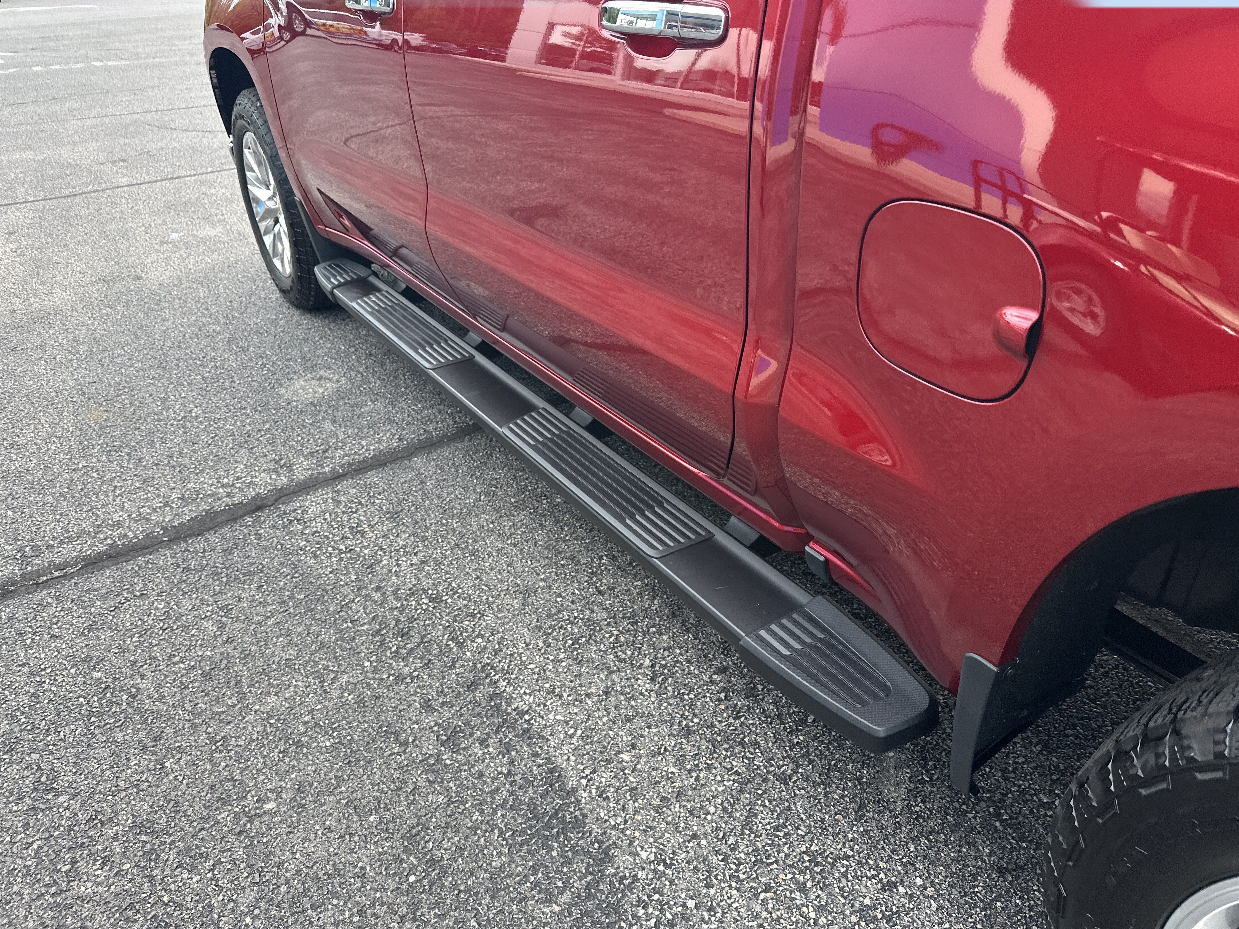 Certified 2021 Chevrolet Silverado 1500 LTZ w/ LTZ Premium Package AWD/4WD image 8