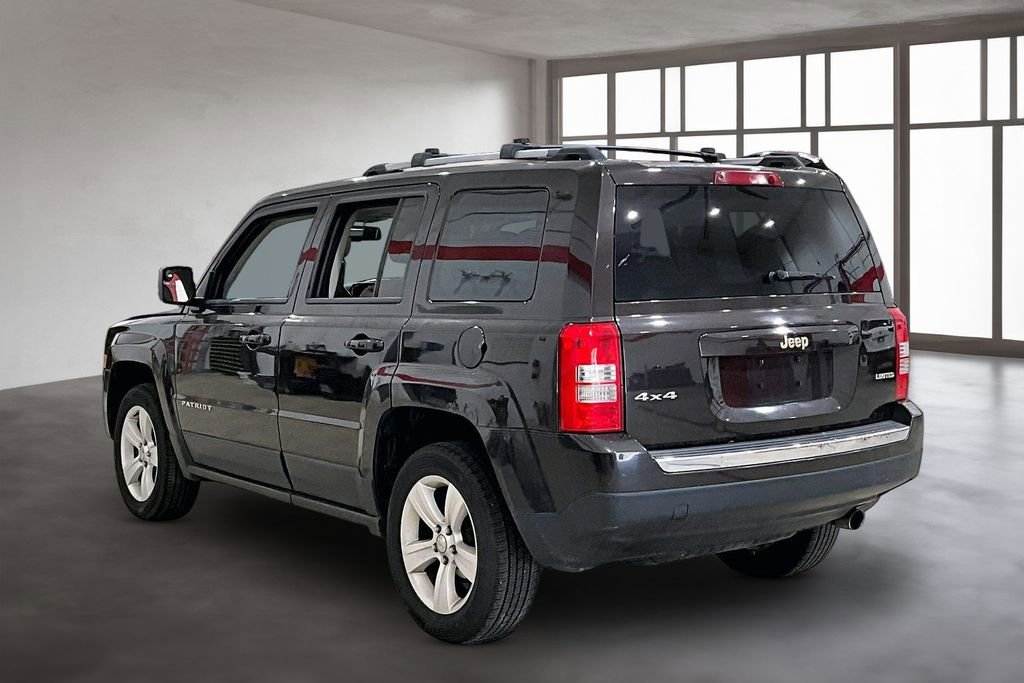 Used 2014 Jeep Patriot Limited w/ Sun/Sound Group AWD/4WD image 14