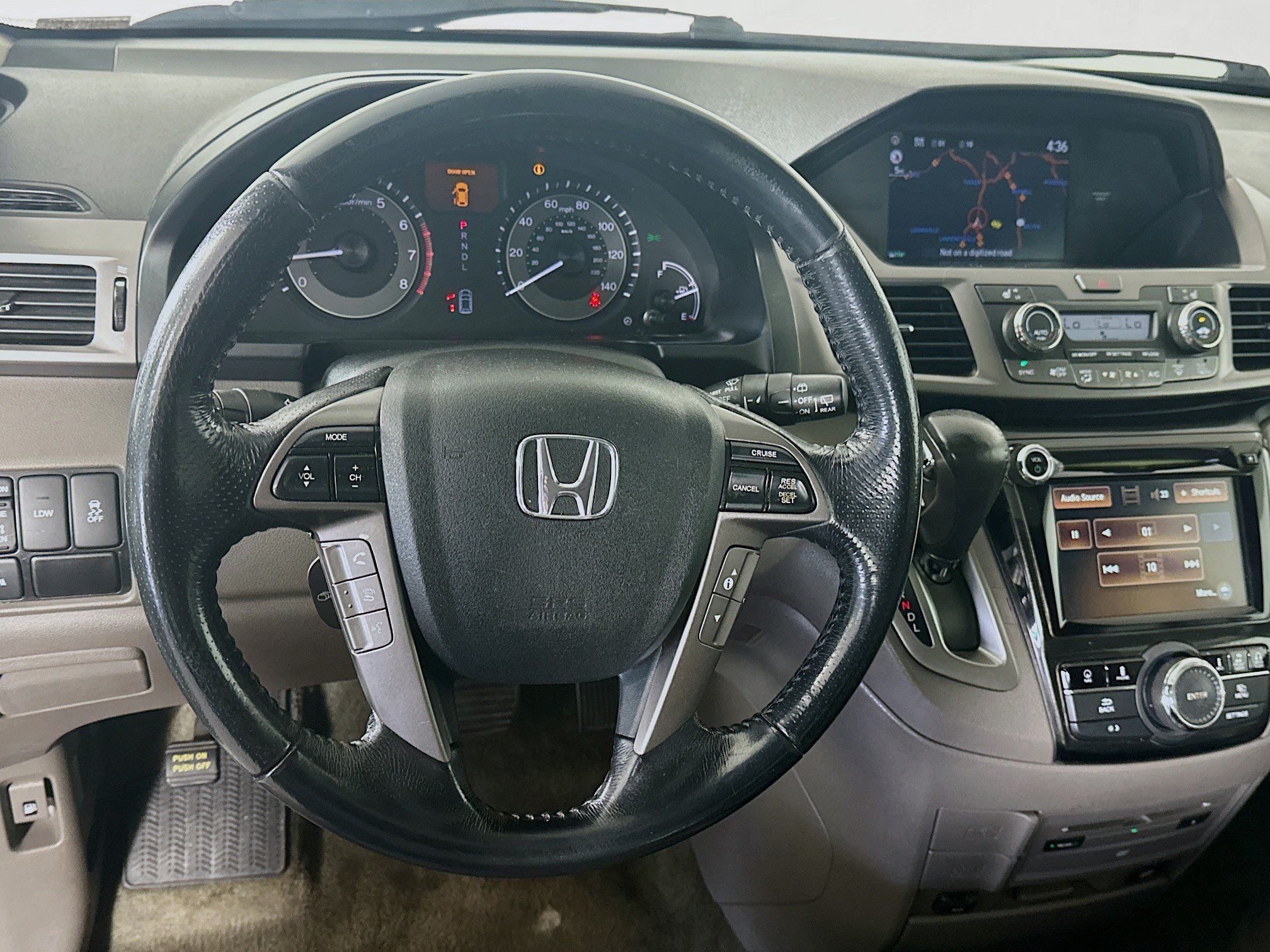 Used 2015 Honda Odyssey Touring image 19