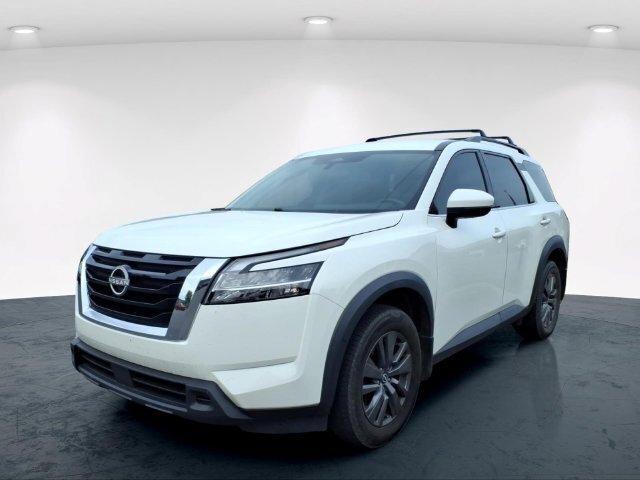 Used 2022 Nissan Pathfinder SV AWD/4WD image 3