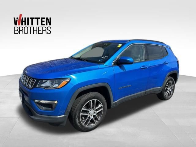 Used 2019 Jeep Compass Latitude w/ Safety & Security Group image 1