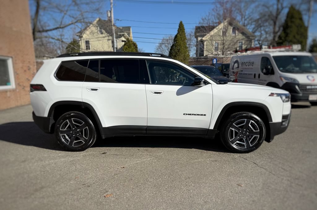 New 2026 Jeep Cherokee Laredo AWD/4WD image 4