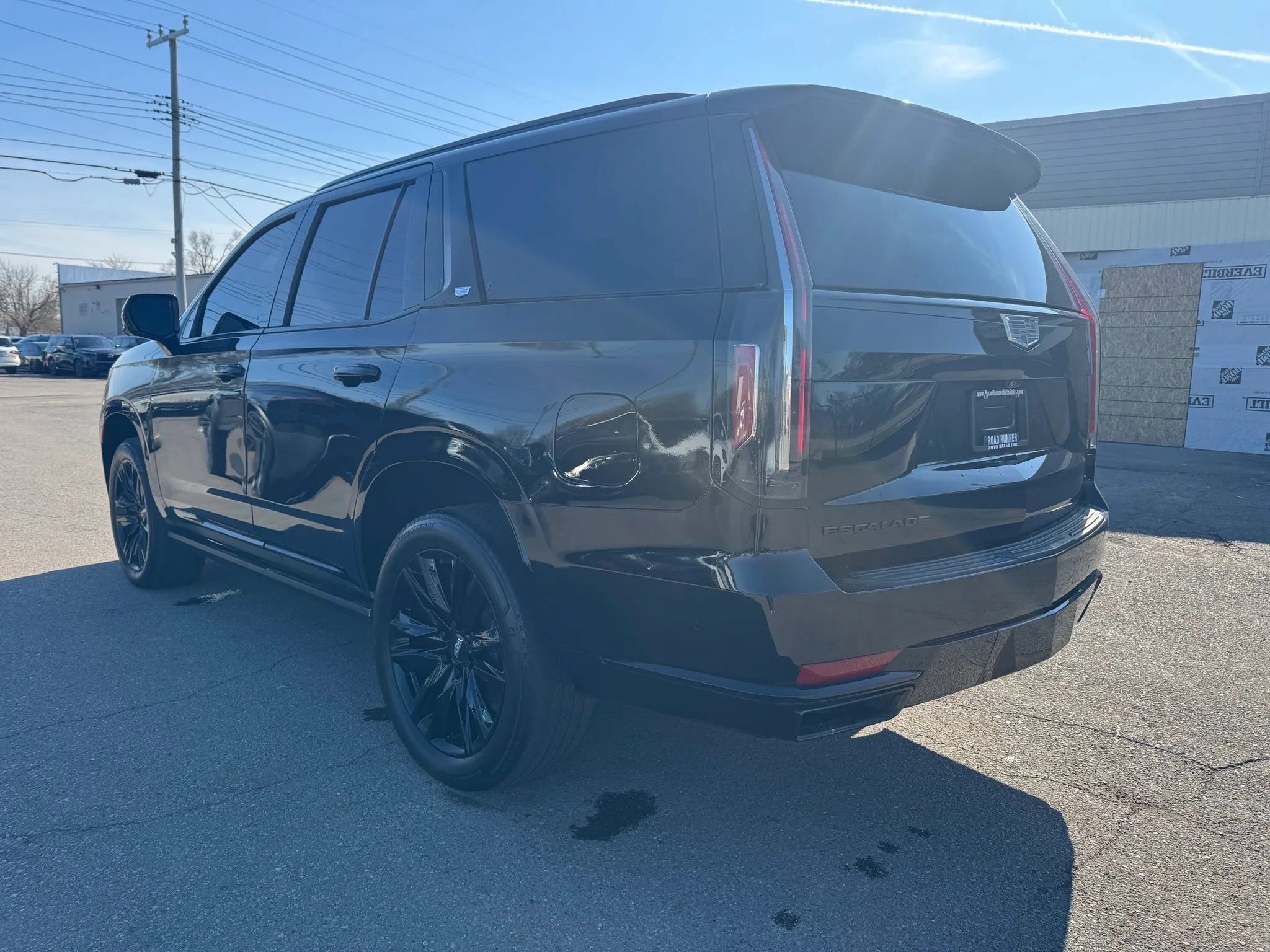 Used 2023 Cadillac Escalade Sport Platinum AWD/4WD image 4