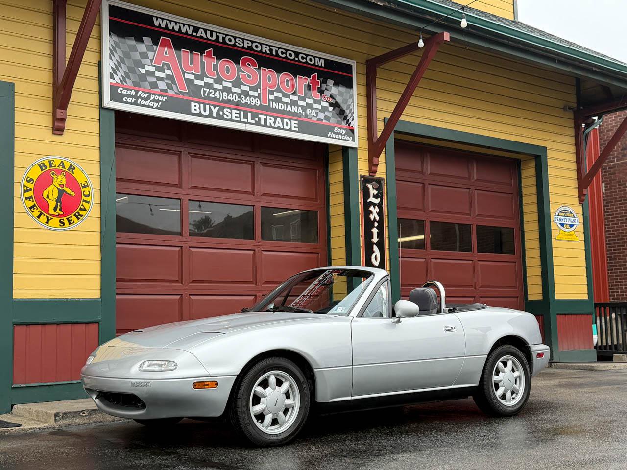 Used 1991 MAZDA MX-5 Miata RWD image 16